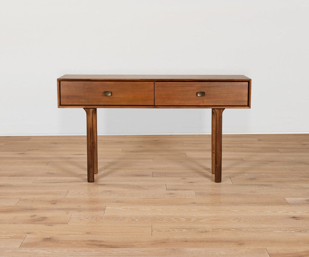 Console Leevi